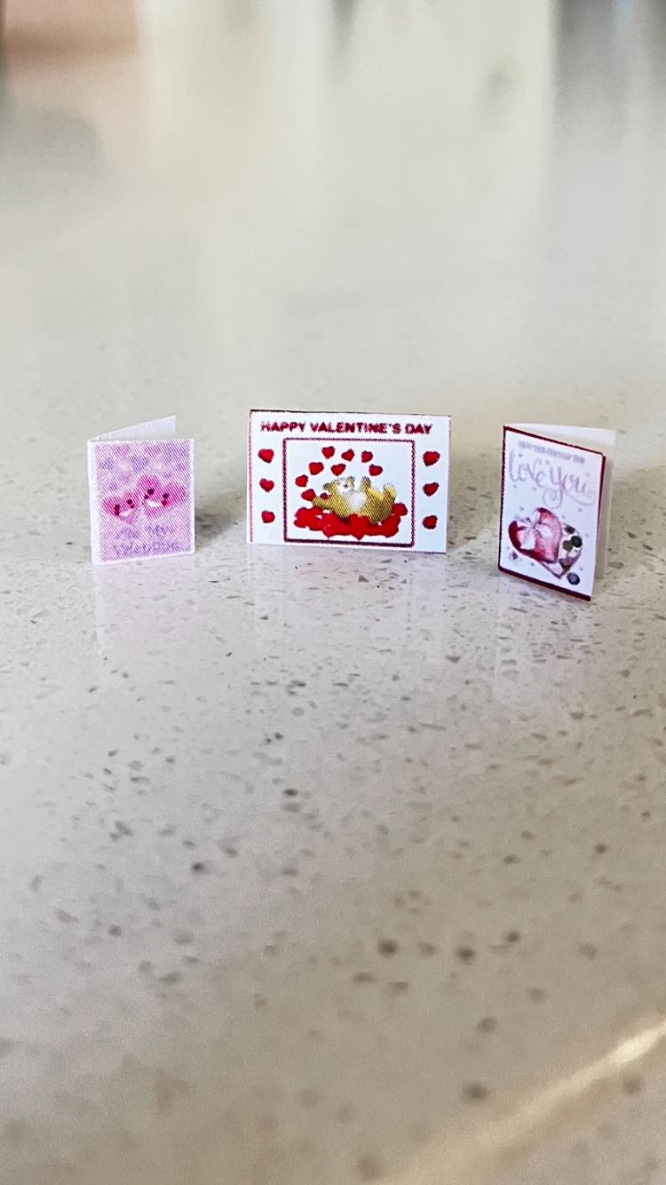 Miniature-Valentine-s-Day-cards-2.jpg